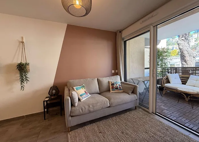 T2 Centre Ville/plage/commerces/clim *