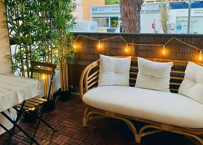 T2 Centre Ville/plage/commerces/clim Apartamento